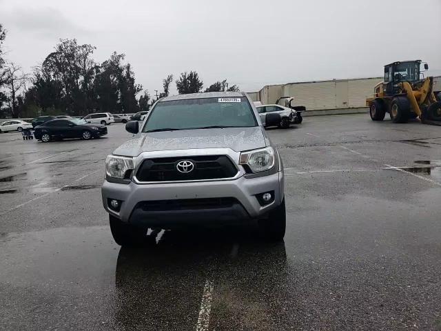 2015 Toyota Tacoma - Image 11