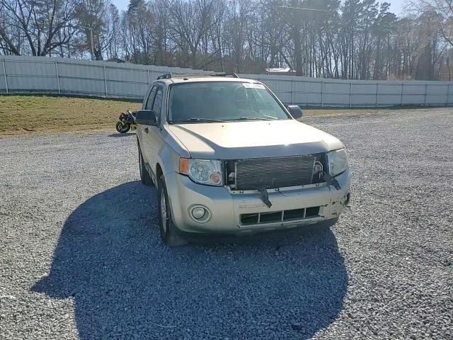 2011 Ford Escape - Image 11