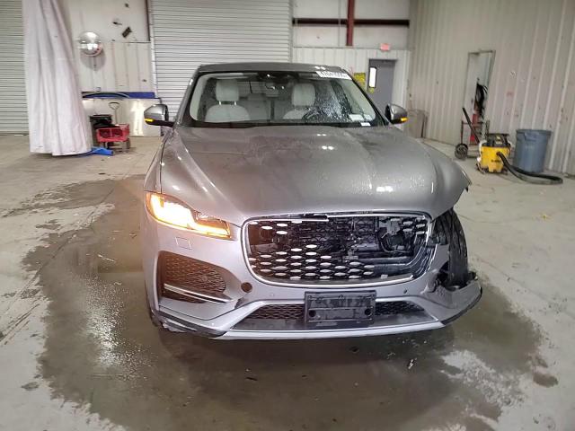 2021 Jaguar F-Pace - Image 13