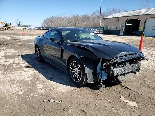 2016 Ford Mustang - Image 11