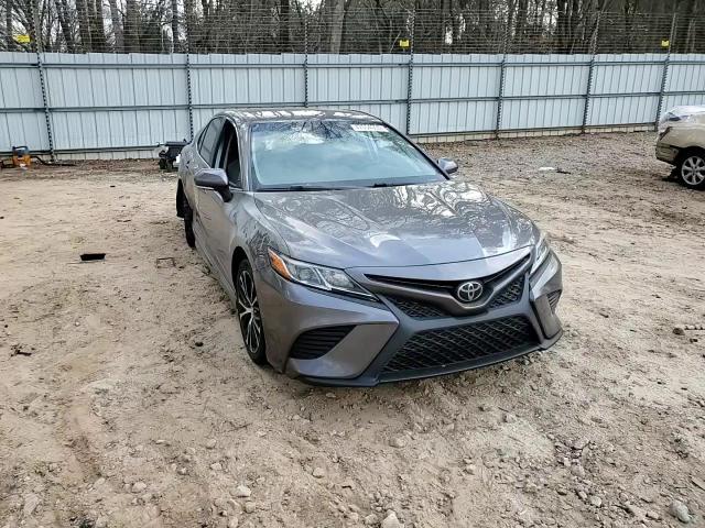 2018 Toyota Camry - Image 11