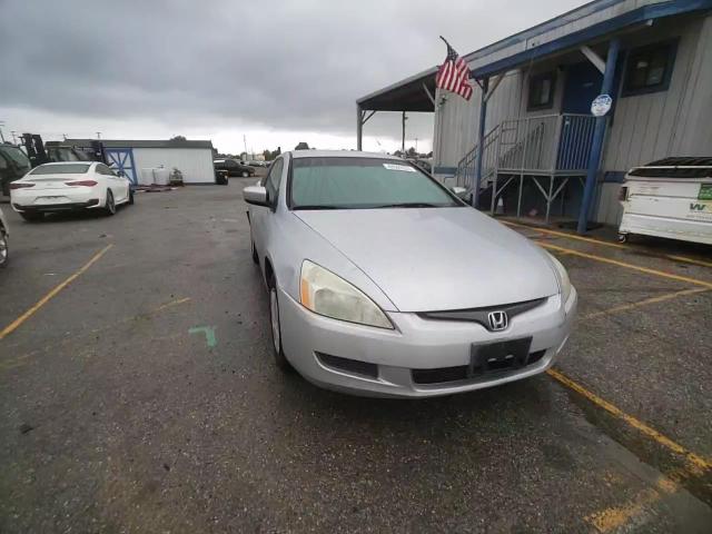 2004 Honda Accord - Image 11