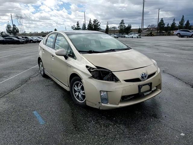 2010 Toyota Prius - Image 11
