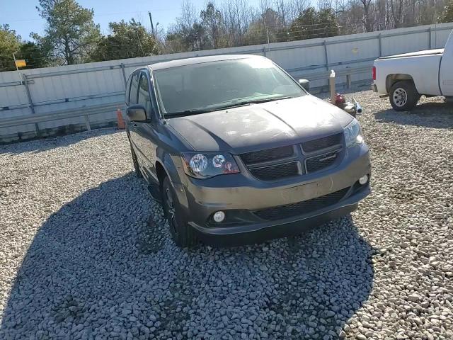 2016 Dodge Caravan - Image 11