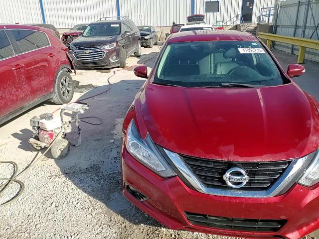 2018 Nissan Altima - Image 13