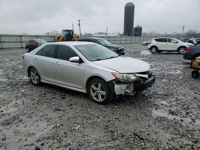 2014 Toyota Camry - Image 11