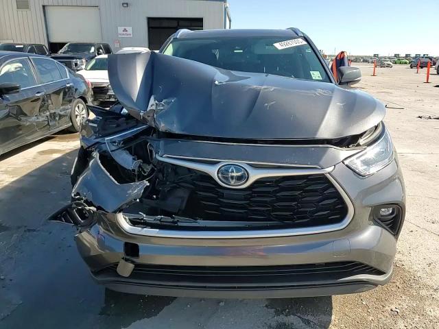 2020 Toyota Highlander - Image 14
