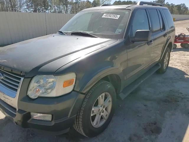 2009 Ford Explorer - Image 12