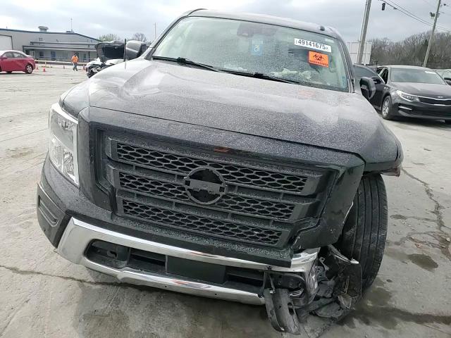 2021 Nissan Titan - Image 11