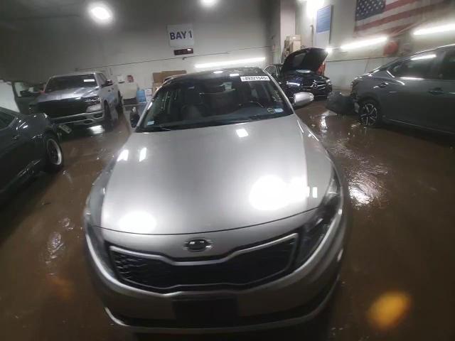 2012 Kia Optima - Image 13