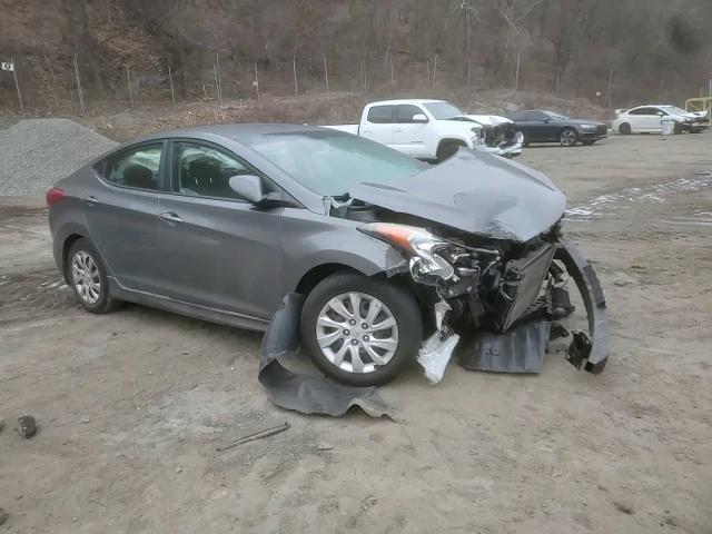 2013 Hyundai Elantra - Image 10