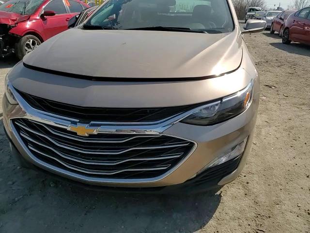 2019 Chevrolet Malibu - Image 11