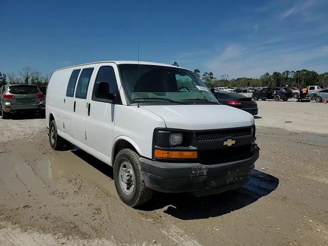 2016 Chevrolet Express - Image 11