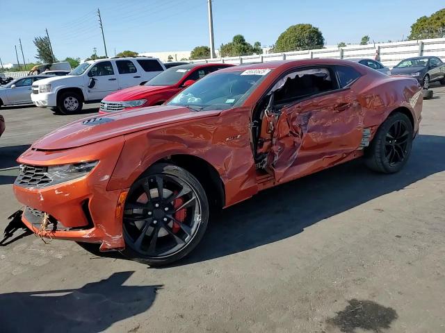 2023 Chevrolet Camaro - Image 11