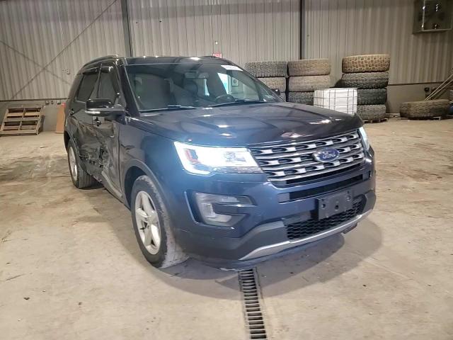2016 Ford Explorer - Image 12