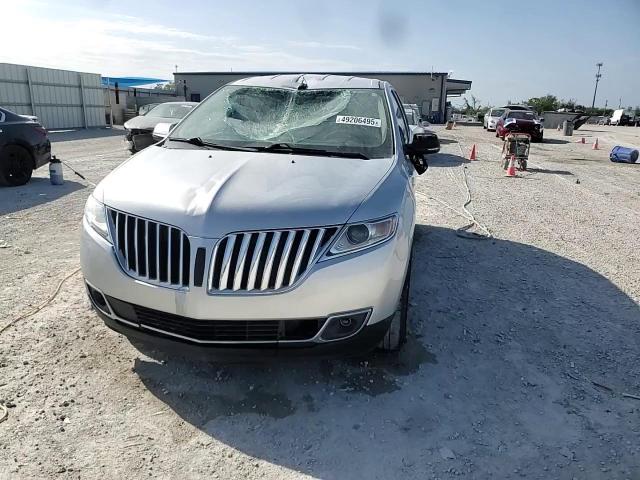 2014 Lincoln MKX - Image 16