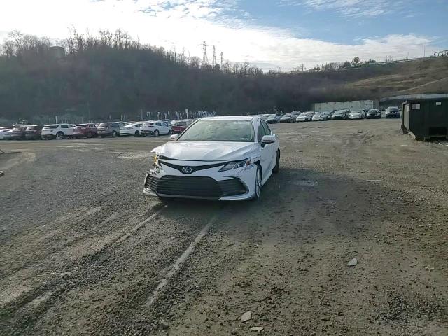 2023 Toyota Camry - Image 13