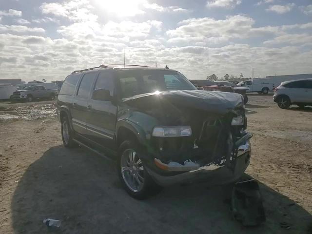 2002 Chevrolet Suburban - Image 12