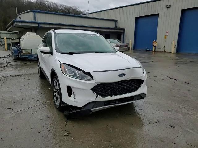 2020 Ford Escape - Image 14