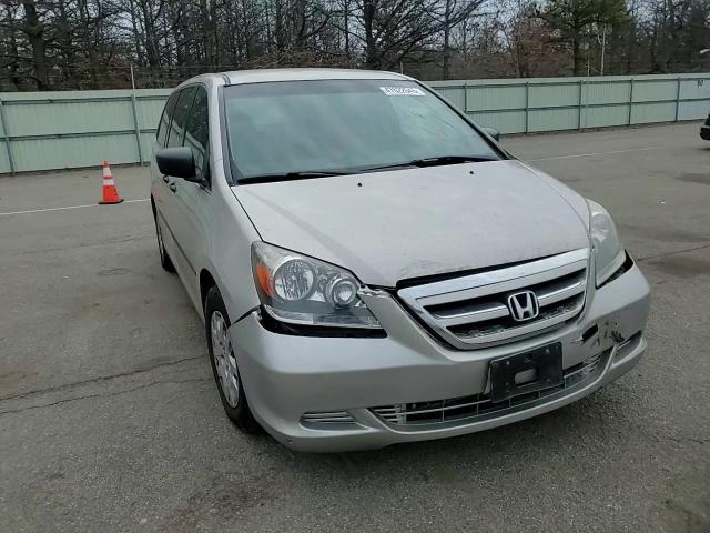 2005 Honda Odyssey - Image 12