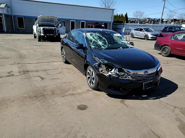 2017 Honda Accord - Image 11
