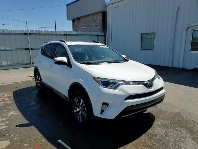 2017 Toyota RAV 4 - Image 15