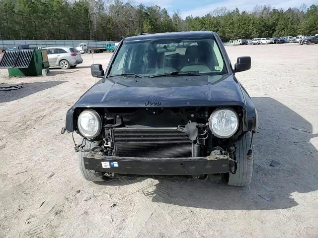 2015 Jeep Liberty (Patriot) - Image 12