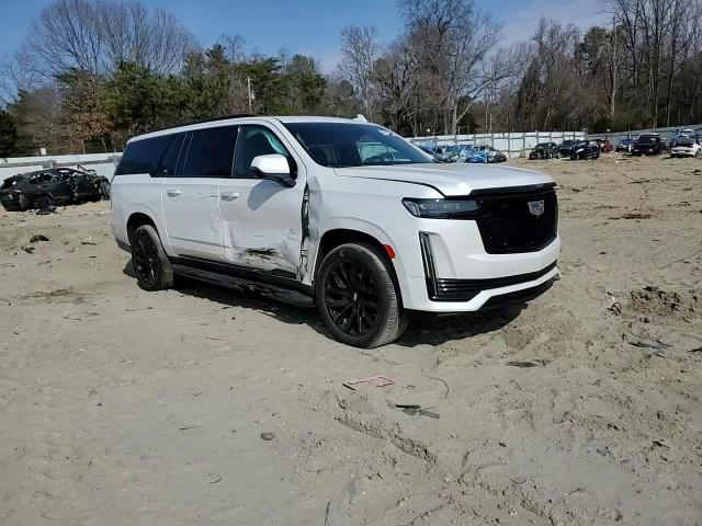 2021 Cadillac Escalade - Image 12