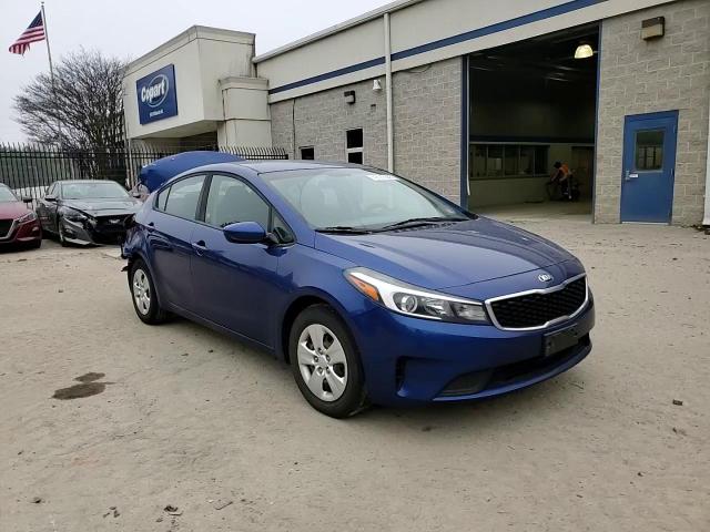 2018 Kia Forte - Image 11