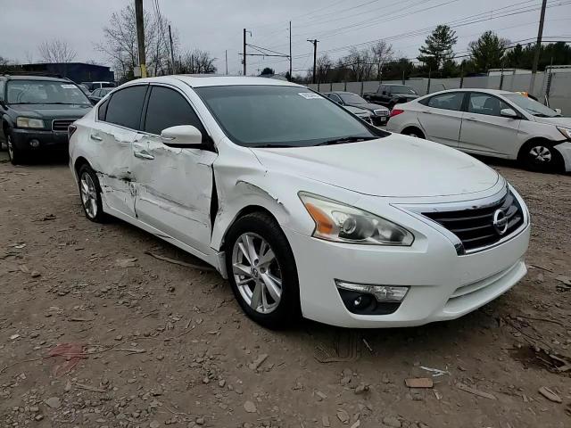 2013 Nissan Altima - Image 11