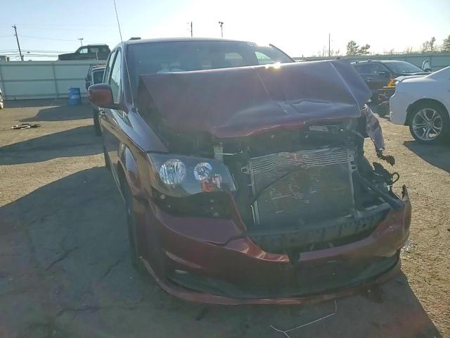 2019 Dodge Caravan - Image 11