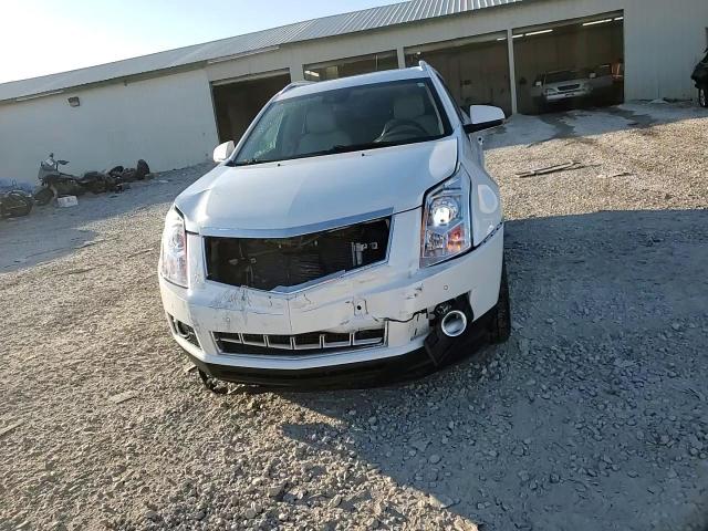 2015 Cadillac SRX - Image 15