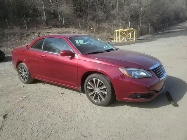 2012 Chrysler 200 - Image 11