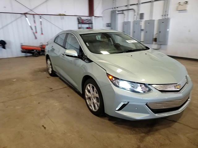 2018 Chevrolet Volt - Image 13