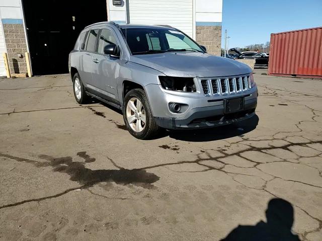 2014 Jeep Compass - Image 14