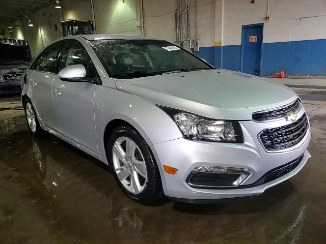 2015 Chevrolet Cruze - Image 13