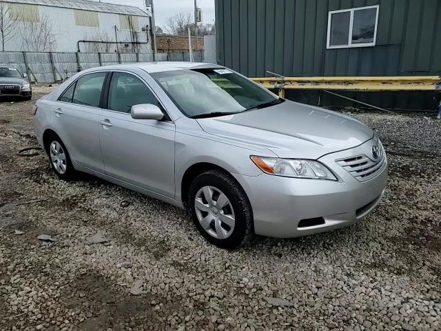 2009 Toyota Camry - Image 10