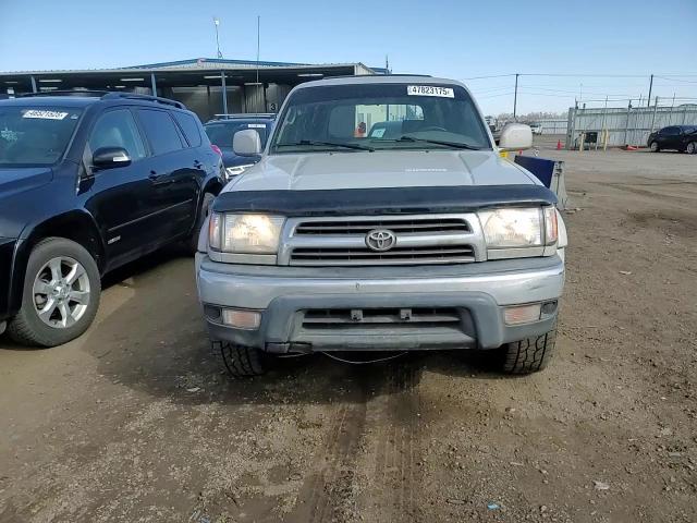 2000 Toyota 4Runner - Image 12