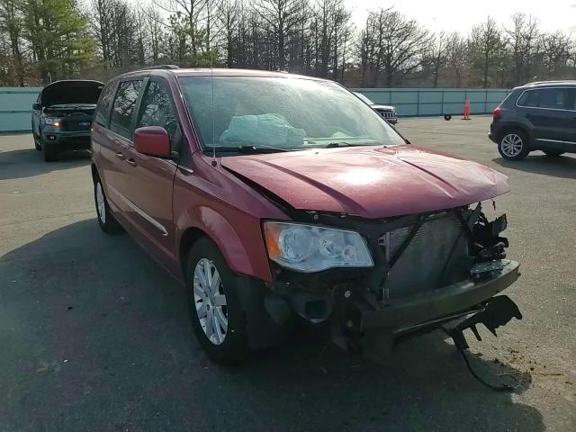 2014 Chrysler Town & Country - Image 12