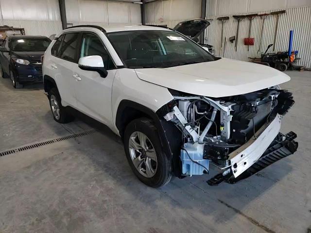 2021 Toyota RAV 4 - Image 12