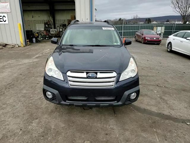 2013 Subaru Outback - Image 14