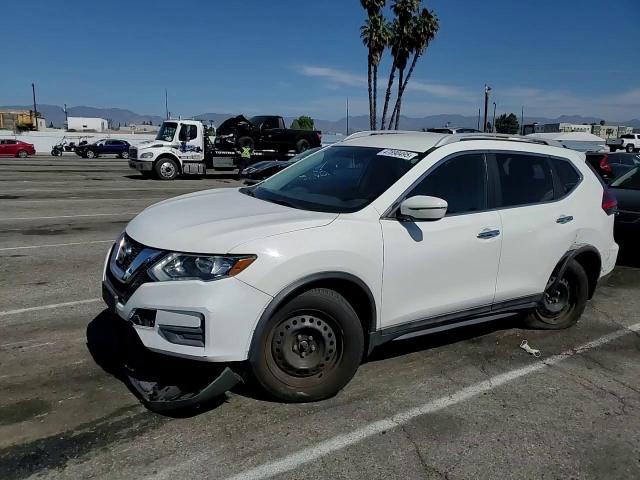 2017 Nissan Rogue - Image 10