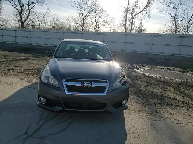 2013 Subaru Legacy - Image 13