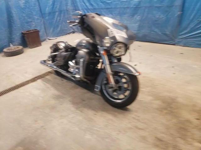2016 Harley-Davidson Flhtcu Ultra Classic Electra Glide VIN: 1HD1FCM14GB644248 Lot: 51060525