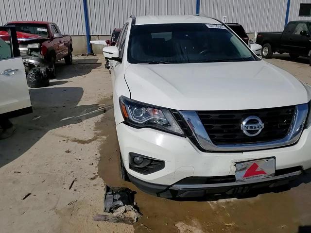 2020 Nissan Pathfinder - Image 15