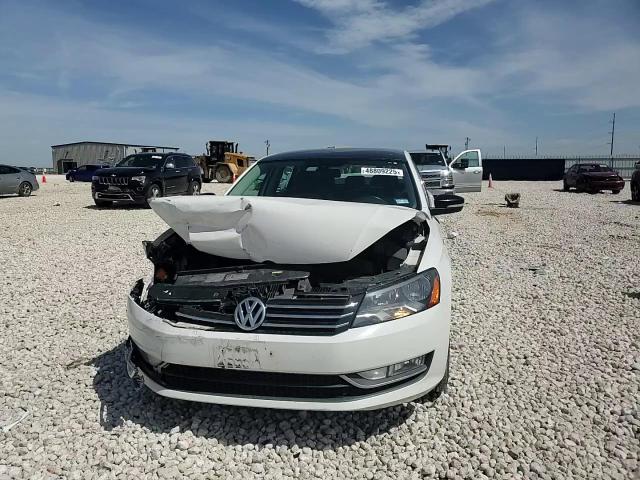2015 Volkswagen Passat - Image 11