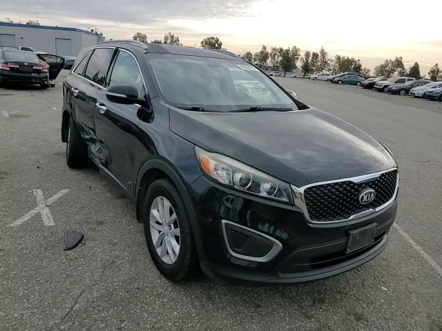 2016 Kia Sorento - Image 12