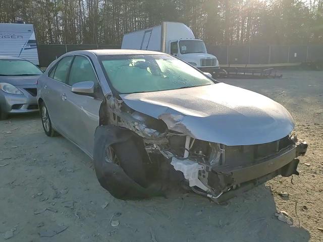 2016 Toyota Camry - Image 10