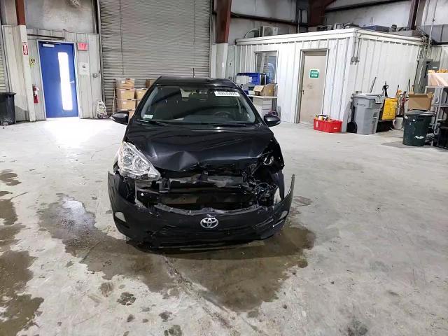 2012 Toyota Prius - Image 13