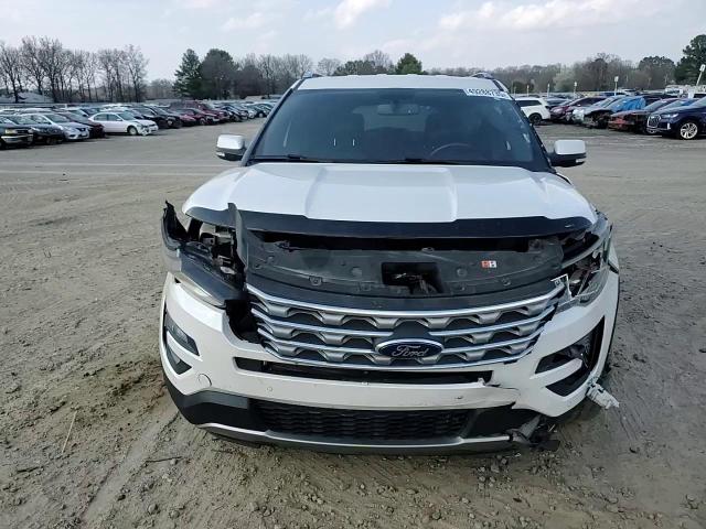 2017 Ford Explorer - Image 12